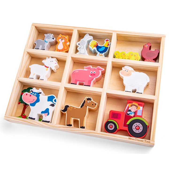 Farm animals in box